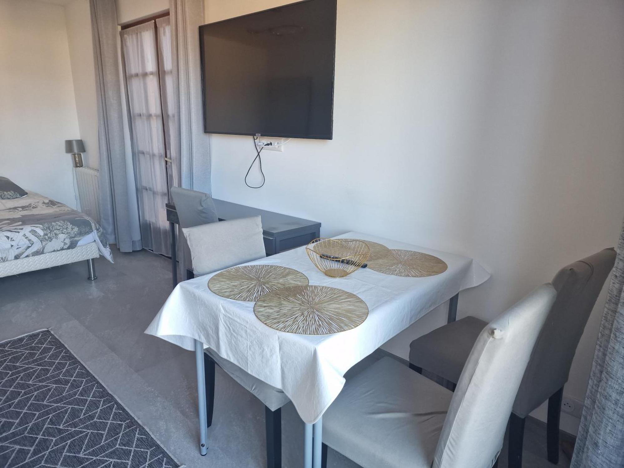 Ravissant Appartement Saint-Raphael Piscine Zimmer foto